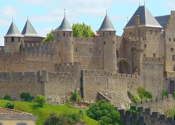 Апартаменты Des Lices Villesequelande